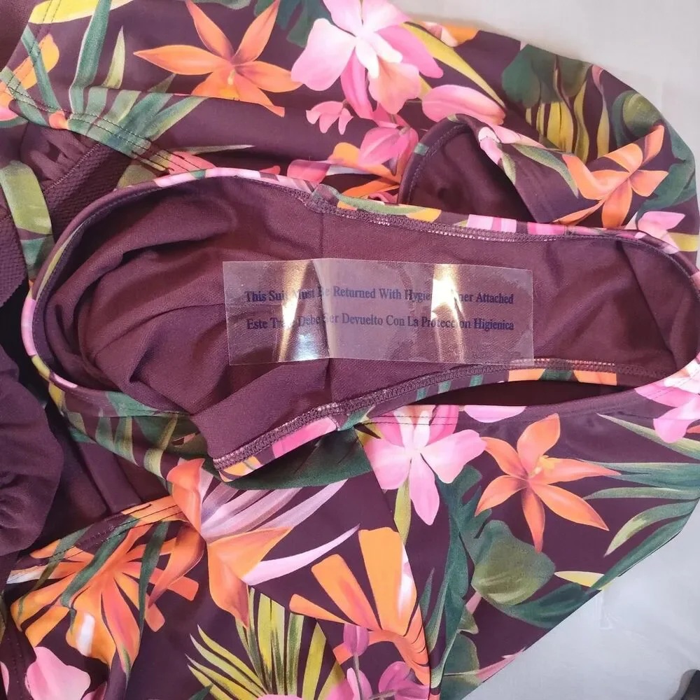 Shade & Shore floral one piece swimsuit adjustable straps criss cross back Large